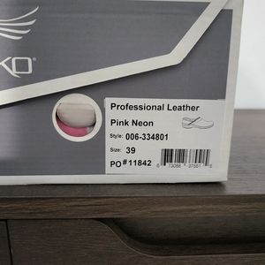 Dansko professional hot pink clogs